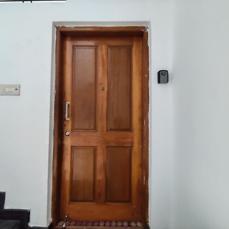 Апартаменты Yoga House Vanivilasa Puram Экстерьер фото