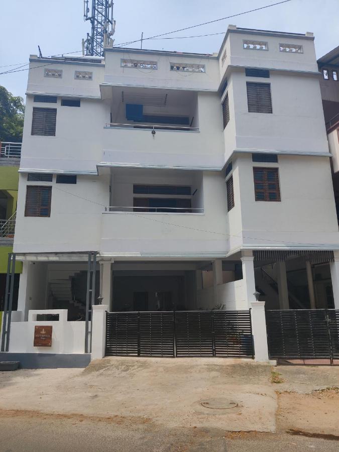 Апартаменты Yoga House Vanivilasa Puram Экстерьер фото